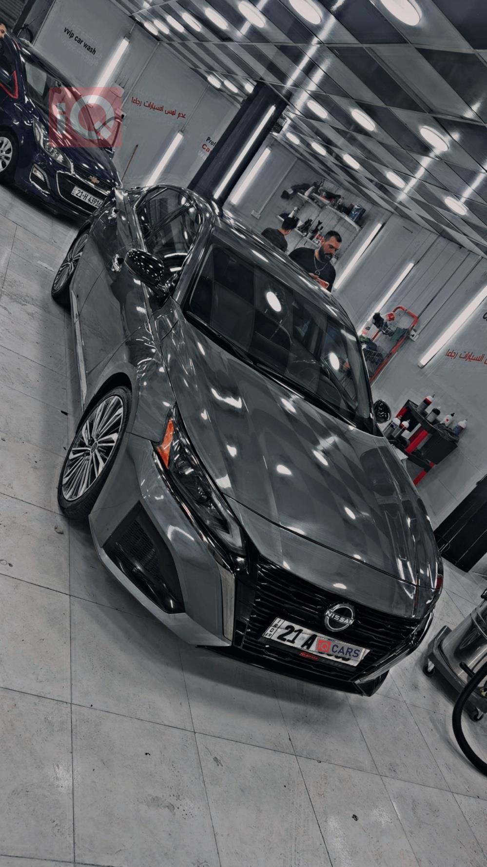 نيسان ألتيما